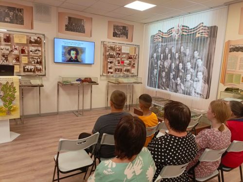 6 июнь - рус әдәбияты классигы А. С. Пушкинның тууына 225 ел
