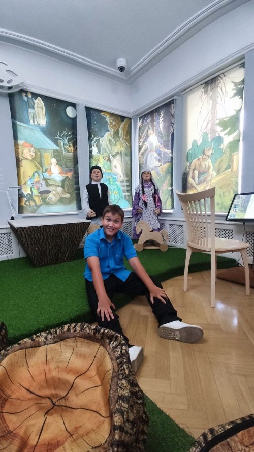 «Сәхнәдәш» үрнәк балалар театры шәкертләре Казанда