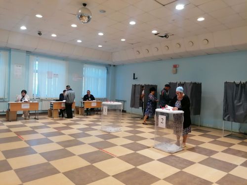 Әтнә районында сайлау участоклары эшли башлады