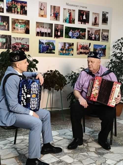 «Күңелләрдә тальян моңнары» исемле телевизион тапшыруда әтнәләр катнаша
