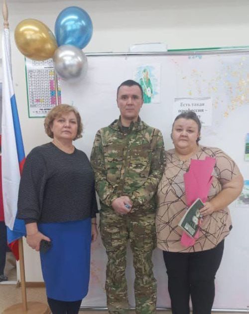 Олы Мәңгәрдә алгы сызыктан ялга кайткан Җиһаншин Айнур белән очрашу булды