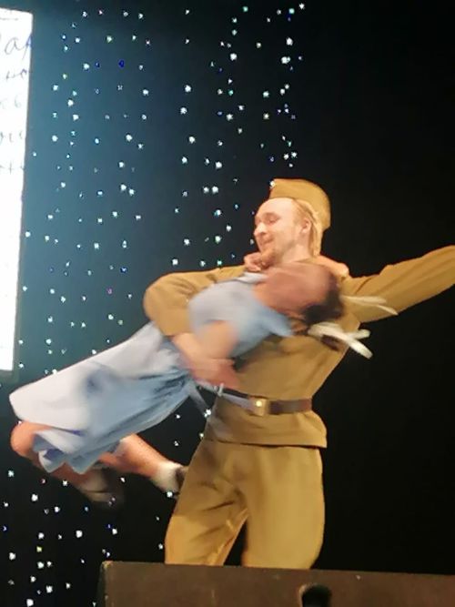 Бердәмлек белән көчле илебез