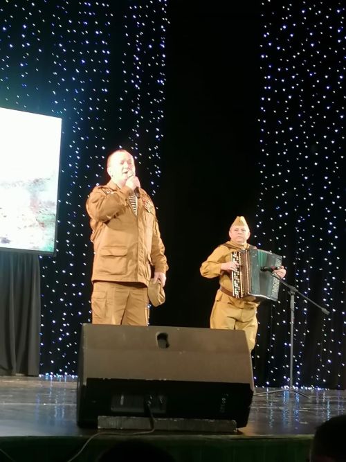 Бердәмлек белән көчле илебез