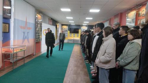 Олы Әтнә урта мәктәбенең 10 класс укучылары Казан югары танк команда училищесында булдылар