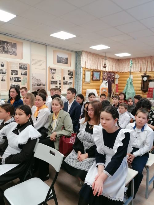 Күлле Киме авылында волонтерлар очрашты