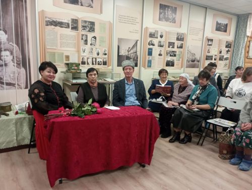 Сибгат Хәким музеенда «Кадерле кунак сез безгә» дип исемләнгән кичә узды