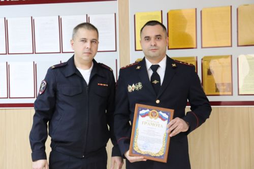 Полиция хезмәткәрләре һөнәри бәйрәмнәрен билгеләп үтәләр