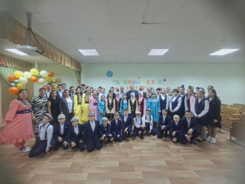 Бәрәскә мәктәбендә «Уңыш бәйрәме» булып узды