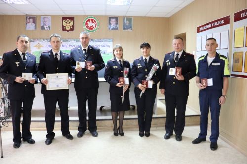 Полиция хезмәткәрләре һөнәри бәйрәмнәрен билгеләп үтәләр