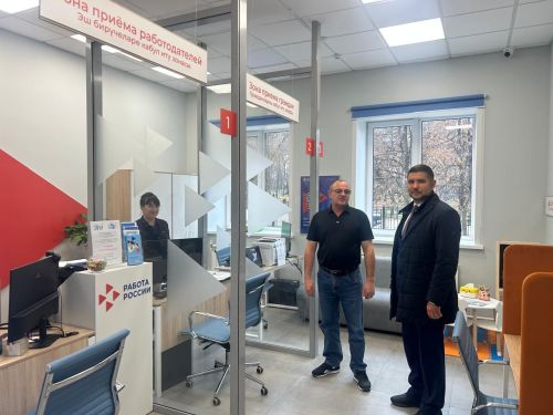 Әтнә районы башлыгы Рөстәм Хисамиев «Кадрлар» милли проекты кысаларында үткәрелгән капиталь ремонт нәтиҗәләре белән танышты