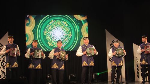 Уллары махсус хәрби операциядә катнашкан әниләр чыгышы алкышларга күмелде