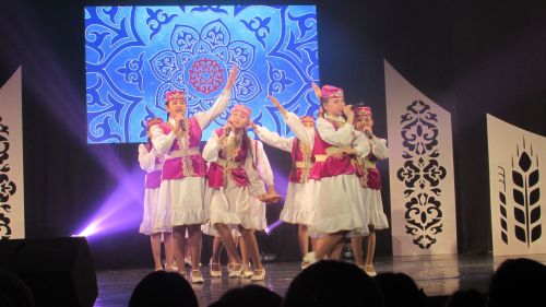 Уллары махсус хәрби операциядә катнашкан әниләр чыгышы алкышларга күмелде
