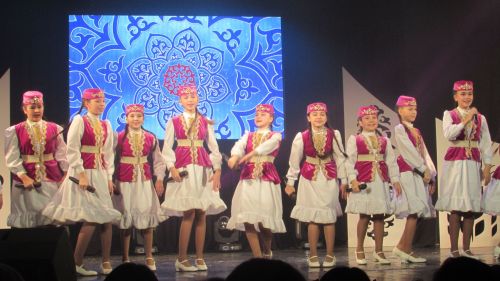 Уллары махсус хәрби операциядә катнашкан әниләр чыгышы алкышларга күмелде