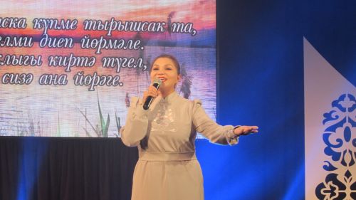 Уллары махсус хәрби операциядә катнашкан әниләр чыгышы алкышларга күмелде