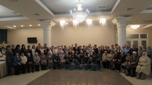 Әтнә районында махсус хәрби операциядәге ир-егетләрнең әниләрен хөрмәтләделәр