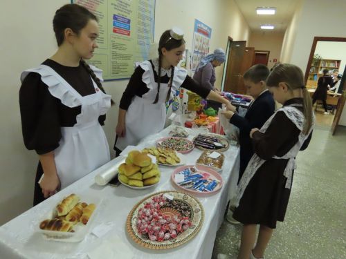 Күәм урта гомуми белем бирү мәктәбендә хәйрия ярминкәсе узды