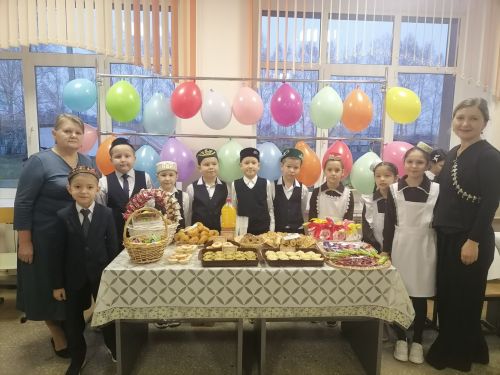 Күәм урта гомуми белем бирү мәктәбендә хәйрия ярминкәсе узды