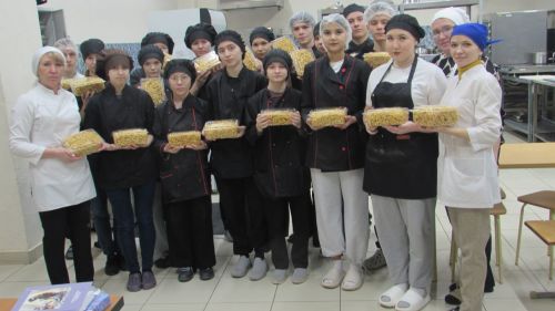 Техникумнан СВОга Яңа ел күчтәнәче