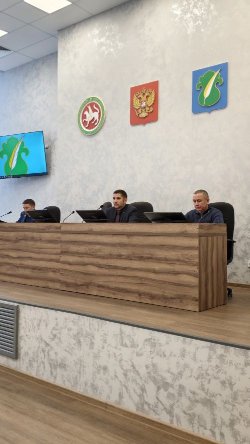 Әтнәдә балигъ булмаганнар белән эшләү комиссиясенең чираттагы утырышы узды