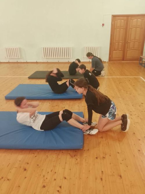 Күңгәр урта гомуми белем бирү мәктәбендә ГТО нормативлары  тапшырдылар