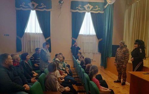 Олы Мәңгәр мәдәният йортында Рамиль Мостафин белән очрашу узды