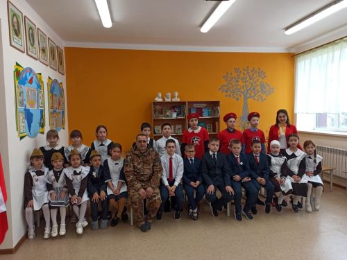 “Батыр булсаң – йөрəктəн, көчле булсаң – белəктəн”