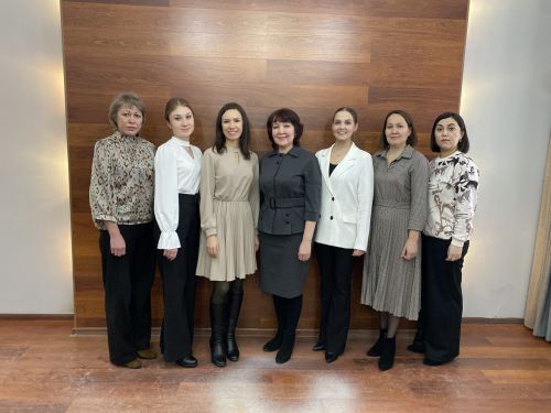 Әтнәдә үткен каләмле яшь язучы-Лилия Закирова белән очрашу узды