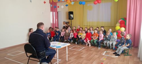 Әтнә районы мәктәпләрендә юл иминлеге хезмәткәрләре белән очраштылар