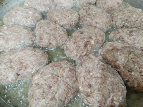 Йомшак котлета серләре