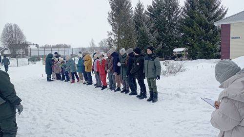 Иске Өҗем мәктәбендә “Аҗаган” хәрби-спорт уены узды