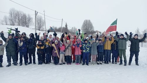 Иске Өҗем мәктәбендә “Аҗаган” хәрби-спорт уены узды