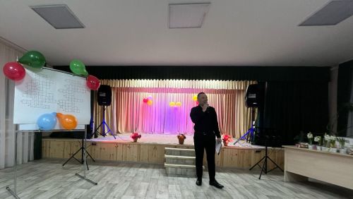 Иске Мәңгәр клубында бәйрәм уңаеннан музыкаль «Башваткыч» уены булды