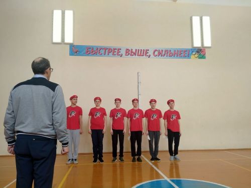 Бәрәскә урта мәктәбенең «Яшь армиячеләре» өчен «Ягез әле, егетләр!» дип исемләнгән хәрби спорт ярышы булып узды
