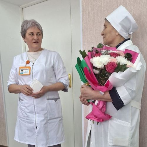 Әтнәдә изге күңелле шәфкать туташы лаеклы ялга китте