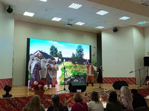 Олы Мәңгәр авылыннан Шакировлар гаиләсе «Тарихта без эзлебез» шәҗәрә фестиваленең зона этабында катнаштылар