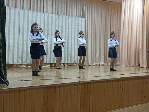 Күәм урта мәктәбе укучылары зур концерт оештырды