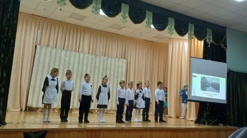 Күәм урта мәктәбе укучылары зур концерт оештырды