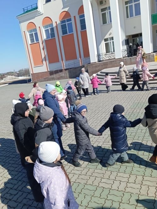 Әтнәгә Нәүрүзбикә килде