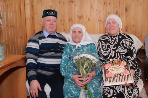 Бер гасыр гомер сизелми дә үтеп киткән