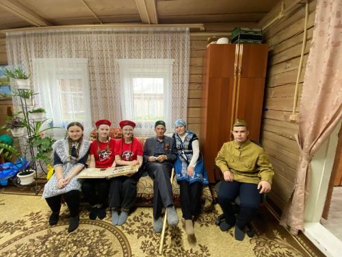 Дан һәм хөрмәт сезгә, ветераннар!