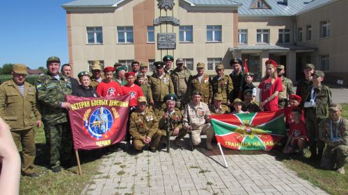 Әтнәдә чик сакчылары хөрмәтенә  «Автопробег» узды