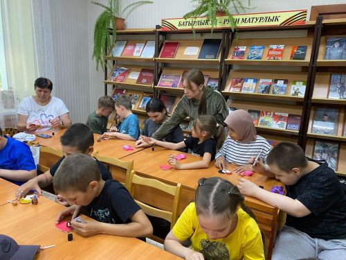 Китапханәгә сәяхәт
