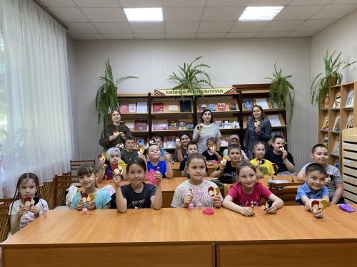 Китапханәгә сәяхәт