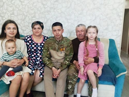 “Татар ир-егетләре күп монда”