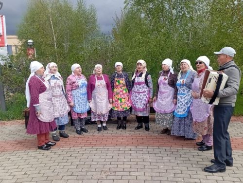«Туган ягым ял паркы»ның узәк мәйданында матур җырлар яңгырый