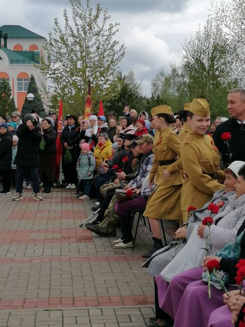 Әтнәдә Бөек Җиңүнең 80 еллыгы уңаеннан бик куп төрле кургәзмәләр эшләде