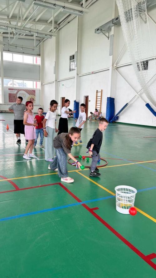 Спорт үзәгендә һәркемнең яраткан «Күңелле стартлар» спорт уеннары узды