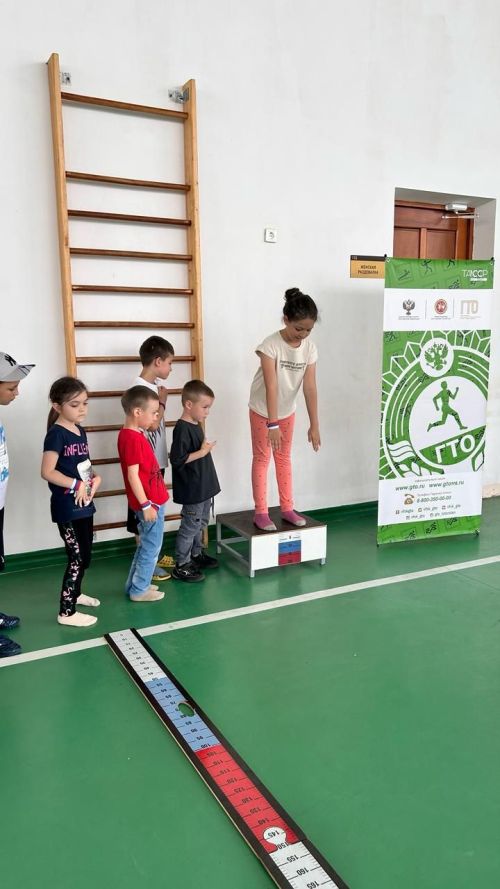 Спорт үзәгендә һәркемнең яраткан «Күңелле стартлар» спорт уеннары узды