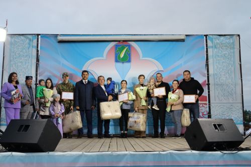 Әтнәдә Яшьләр көне: Ләйсән Мәхмүтова белән Илшат Сафин да кайтканнар иде