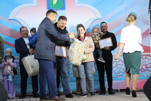 Әтнәдә Яшьләр көне: Ләйсән Мәхмүтова белән Илшат Сафин да кайтканнар иде